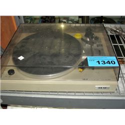 Vintage akai autoreturn turn table