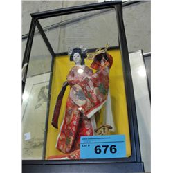 Collectors porcelain geisha doll girl with glass