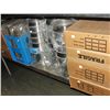 Image 1 : shelf lot of assorted restaurant equipment