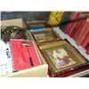Image 1 : Small showcase filled with assorted vintage