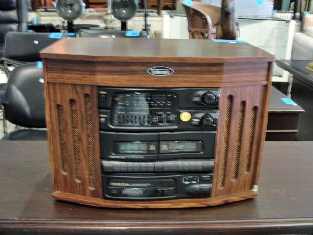 Old Style System Old fashioned style technosonic stereo system