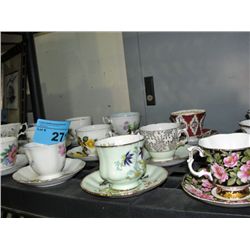 Lot of 15 bone china england teacup and saucer