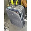 Image 1 : 2pc suit case set