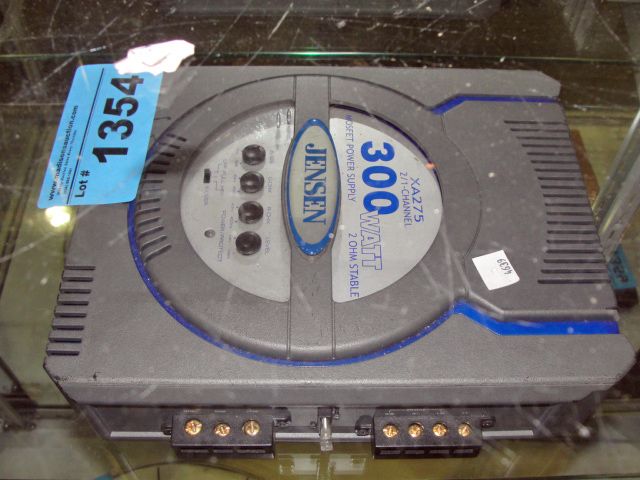 Jensen 300W car amp