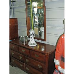 7 drawer stanley furniture company mahogany