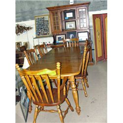 11pc country knotted pine dining room suite;