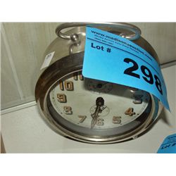 Vintage wind up alarm clock