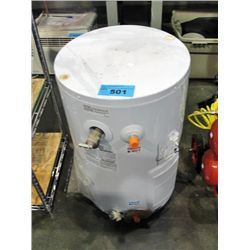 Hot water tank