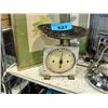 Image 1 : Vintage kitchen scale