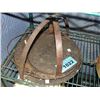 Image 1 : 3 cast iron lids