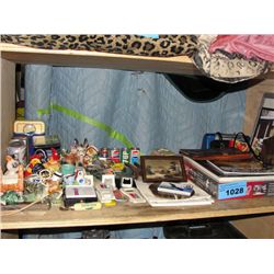 Shelf lot of assorted collectables, knicknacks