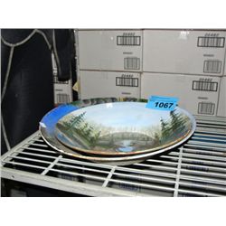 Pair of tole painted decorative gold pans