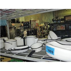 22pcs of white and black enamel ware cookware