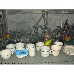 Shelf lot of assorted glasswares