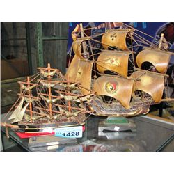 2 model sailing ships