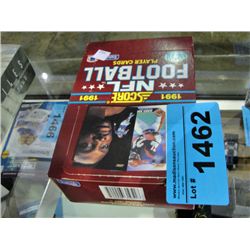 Box of 1991 score NFL football collectors trading