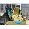Image 1 : Box of assorted collectables and decorative items