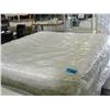 Image 1 : King size mattress and boxspring set