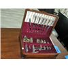 Image 1 : Berks regency plate cutlery set with box