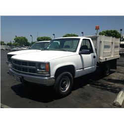 1999 CHEVROLET SILVERADO 3/4 TON STAKEBED 8 CYL 5.7L 2V