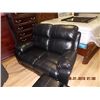 Image 1 : BLACK LEATHER ELECTRIC RECLINING SOFA no power cord - can be ordered for $15