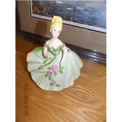 LADY FIGURINE - GREEN DRESS