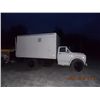 Image 3 : CUBE VAN - 1971 - CHEV - 2WHDR - GREAT BREAKS - UP 5' BOX, BACK DOOR RAMP - GAS - NO DECS - APPROX..