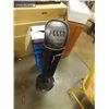 Image 1 : OSCILLATING FAN - 40"