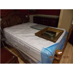 QUEEN MATTRESS - SERTA PERFECT SLEEPER - MODEL ANTOINETTE EUROTOP