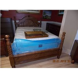 QUEEN BED FRAME - OAK POSTER BEDFRAME - BARLEY TWIST - NEW