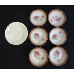 VINTAGE 7 PIECE DISH SET