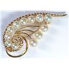 Image 1 : Vintage 18K Gold Brooch with pearls