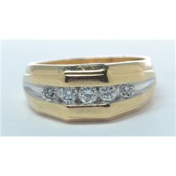 14kT YELLOW GOLD GENTS RING WITH DIAMONDS! .50CT TOTAL WEIGHT. PRE-OWNED