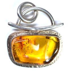 ROUSH STERLING SILVER AND AMBER PENDANT