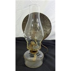 VICTORIAN MINIATURE OIL LAMP