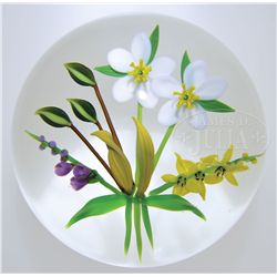 CHRIS BUZZINI FLORAL BOUQUET PAPERWEIGHT.