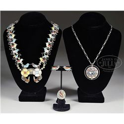 FOUR ZUNI JEWELRY PIECES.