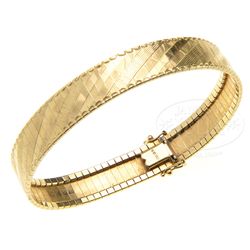 14KT GOLD BRACELET.