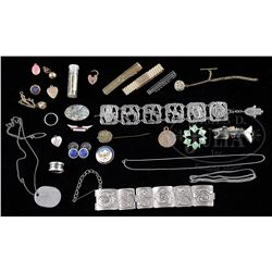 LOT OF COSTUME JEWELRY.