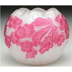 WEBB CAMEO DECORATED ROSE BOWL.