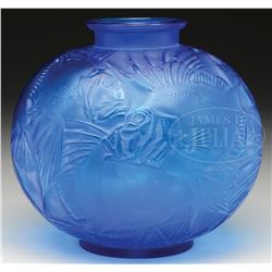 R. LALIQUE POISSONS VASE.