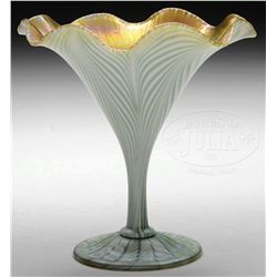 QUEZAL DECORATED ART GLASS VASE.
