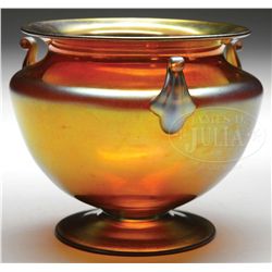 STEUBEN AURENE ART GLASS VASE.