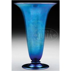 STEUBEN ART GLASS VASE.