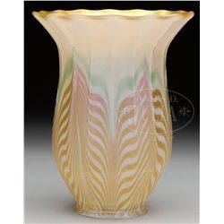 QUEZAL DECORATED ART GLASS SHADE.
