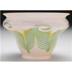 QUEZAL ART GLASS SHADE.