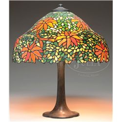 LEADED POINSETTIA TABLE LAMP.