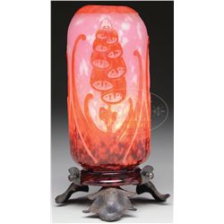 LE VERRE FRANCAIS FRENCH CAMEO LAMP.