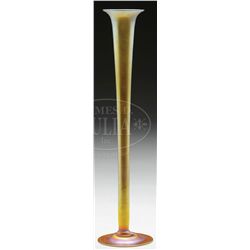 TIFFANY STUDIOS ART GLASS VASE.
