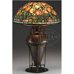 TIFFANY STUDIOS LEADED TULIP TABLE LAMP.